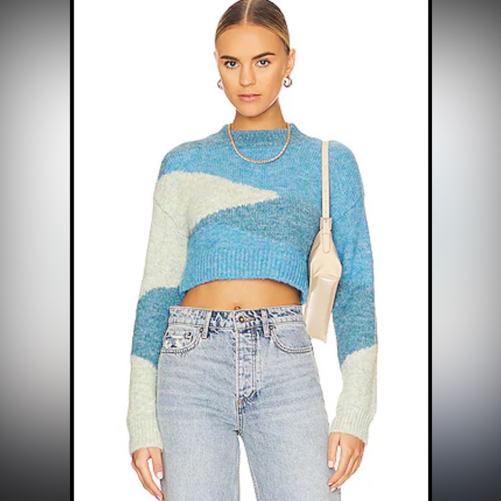 Colorblock Cropped Sweater - Blue and Cream